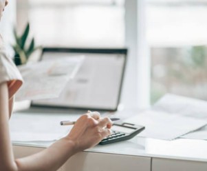 Why Pay Stubs for Freelancers Are Essential for Your Career